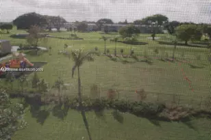 950 Hillcrest Dr, Hollywood, FL 33021 - Photo 14