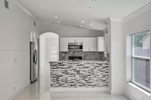 2266 NW 208th Terrace, Pembroke Pines, FL 33029 - Photo 16