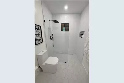11115 W Okeechobee Rd #124, Hialeah Gardens, FL 33018 - Photo 10
