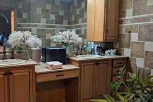 2608 NW 79th Ave, Margate, FL 33063 - Photo 14