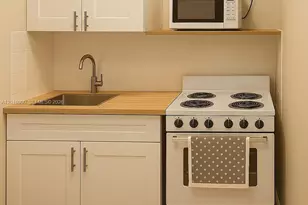 8400 NW 25th St, Sunrise, FL 33322 - Photo 2