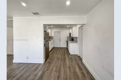 2620 NW 18th Ter, Oakland Park, FL 33311 - Photo 8