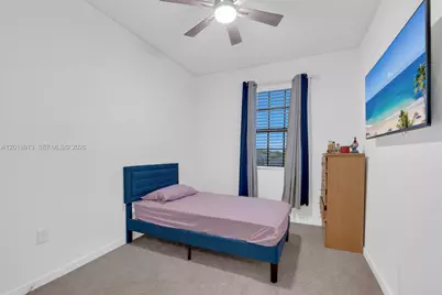 730 SW 12th St, Florida City, FL 33034 - Photo 8