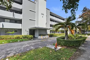 1601 NE 191st St, Miami, FL 33179 - Photo 2