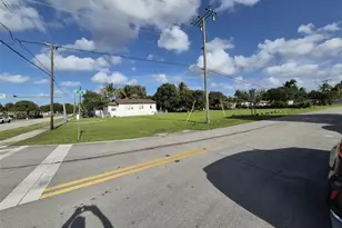 1880 NW 111th St, Miami, FL 33167 - Photo 8