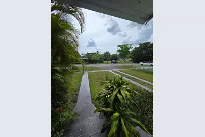 1611 Coral Gate Dr, Miami, FL 33145 - Photo 14