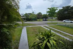 1611 Coral Gate Dr, Miami, FL 33145 - Photo 14