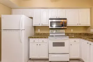 5721 Riverside Dr, Coral Springs, FL 33067 - Photo 18