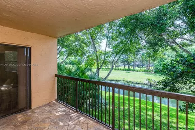 5721 Riverside Dr #202B5, Coral Springs, FL 33067 - Photo 12