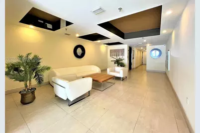 2924 Collins Ave #404, Miami Beach, FL 33140 - Photo 14