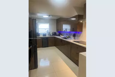3617 NW 37th St, Lauderdale Lakes, FL 33309 - Photo 8