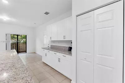1541 SW 28th St #1541, Fort Lauderdale, FL 33315 - Photo 4