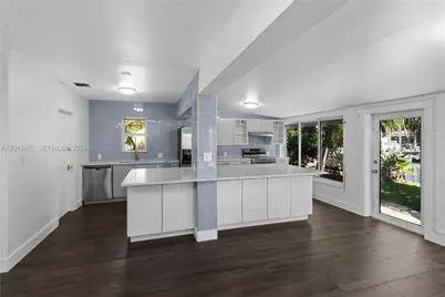 917 Mandarin Isle, Fort Lauderdale, FL 33315 - Photo 10