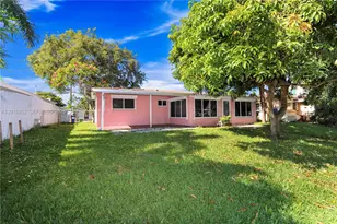917 Mandarin Isle, Fort Lauderdale, FL 33315 - Photo 4