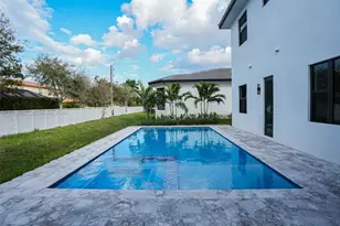 13004 Davie Oaks Dr, Davie, FL 33325 - Photo 4