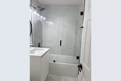 6104 SW 33rd St, Miramar, FL 33023 - Photo 8