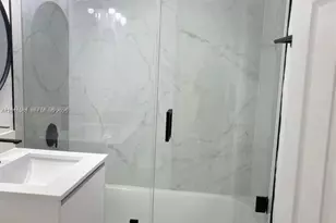 6104 SW 33rd St, Miramar, FL 33023 - Photo 8