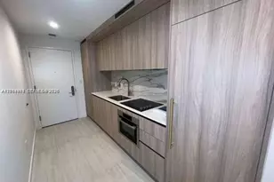 77 SE 5th St, Miami, FL 33131 - Photo 4