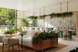 77 SE 5th St, Miami, FL 33131 - Photo 22