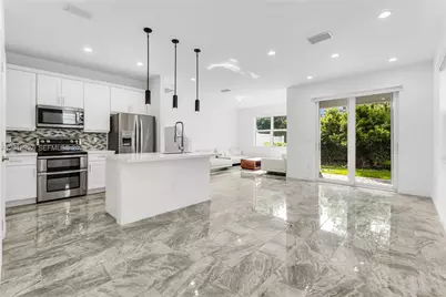 582 Parsons Way #., Deerfield Beach, FL 33442 - Photo 2