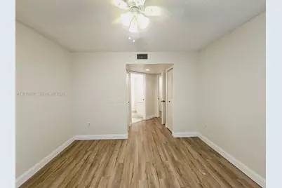 4155 N Haverhill Rd #1415, West Palm Beach, FL 33417 - Photo 2