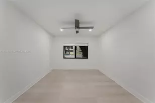 7947 SW 104th St, Miami, FL 33156 - Photo 10