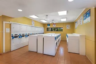 7947 SW 104th St, Miami, FL 33156 - Photo 34