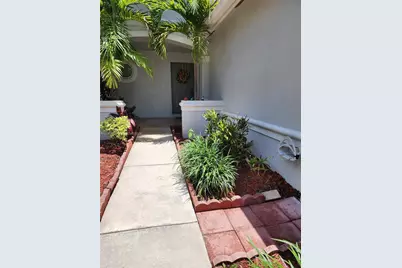 8014 Big Pine Way, Riviera Beach, FL 33407 - Photo 2