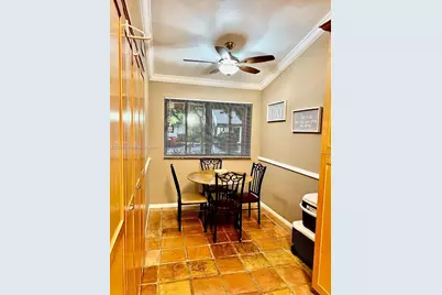 509 NE 199th Ln #3A, Miami, FL 33179 - Photo 4