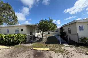 2571 NW 13th Ct, Fort Lauderdale, FL 33311 - Photo 2