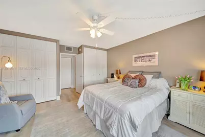 3575 Broken Woods Dr #1004, Coral Springs, FL 33065 - Photo 8