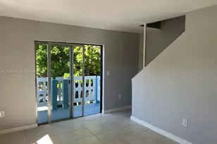 7820 NE Bayshore Ct, Miami, FL 33138 - Photo 4