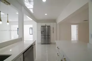 315 NW 127th St, North Miami, FL 33168 - Photo 16