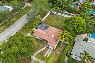 6 NW 106th St, Miami Shores, FL 33150 - Photo 14