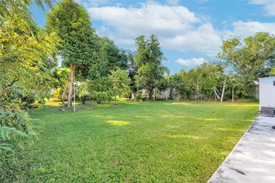 3462 Harness Cir, Wellington, FL 33449 - Photo 36