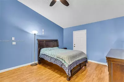 3462 Harness Cir, Wellington, FL 33449 - Photo 24