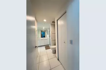 55 SE 6th St #3305, Miami, FL 33131 - Photo 14