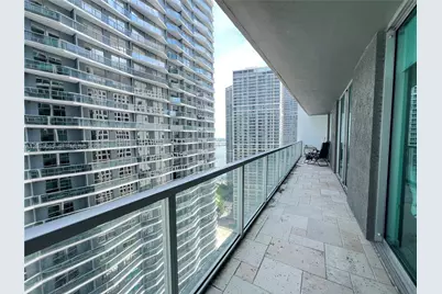 55 SE 6th St #3305, Miami, FL 33131 - Photo 6