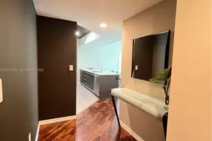 55 SE 6th St, Miami, FL 33131 - Photo 4