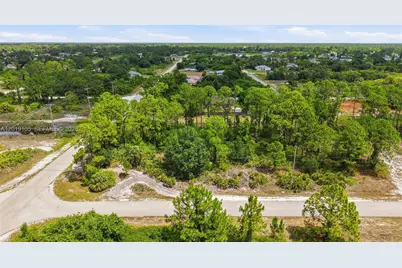 911 Sterling, Lehigh Acres, FL 33974 - Photo 4