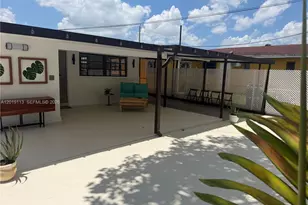 2541 W 10th Ave, Hialeah, FL 33010 - Photo 30