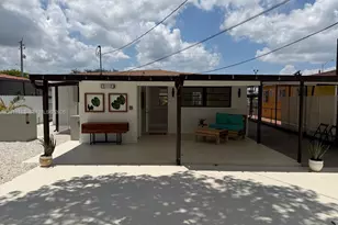 2541 W 10th Ave, Hialeah, FL 33010 - Photo 20