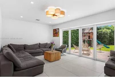 3748 Prairie Ave, Miami Beach, FL 33140 - Photo 16