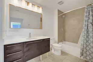 1900 N Bayshore Dr, Miami, FL 33132 - Photo 8