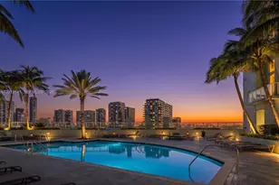 1900 N Bayshore Dr, Miami, FL 33132 - Photo 20
