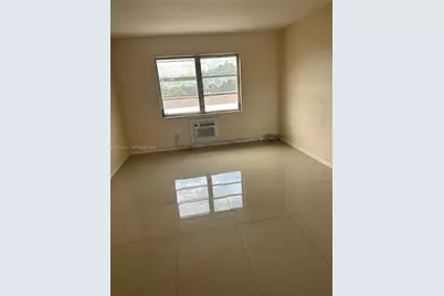 1050 E Sample Rd #208, Pompano Beach, FL 33064 - Photo 2