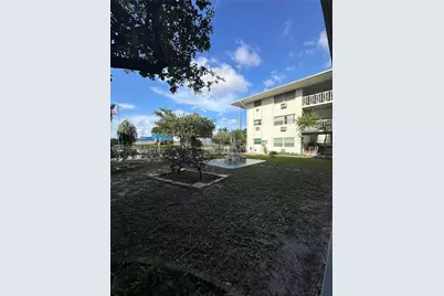1050 E Sample Rd #208, Pompano Beach, FL 33064 - Photo 8