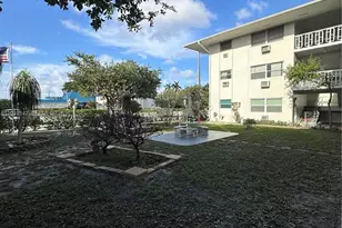 1050 E Sample Rd, Pompano Beach, FL 33064 - Photo 8