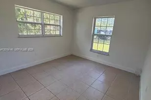 2345 NW 65th St, Miami, FL 33147 - Photo 24