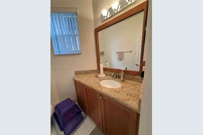 724 NW 170th Ter, Pembroke Pines, FL 33028 - Photo 6